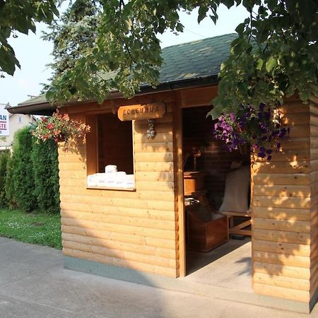 Hotel MK, Plavi restoran, Loznica Exterior foto